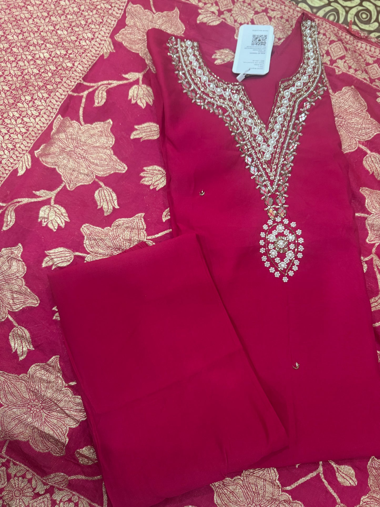 Roman Silk Magenta Stitched Suit